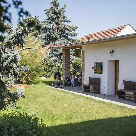 Chalupa Brod Nad Dyji Exterior photo